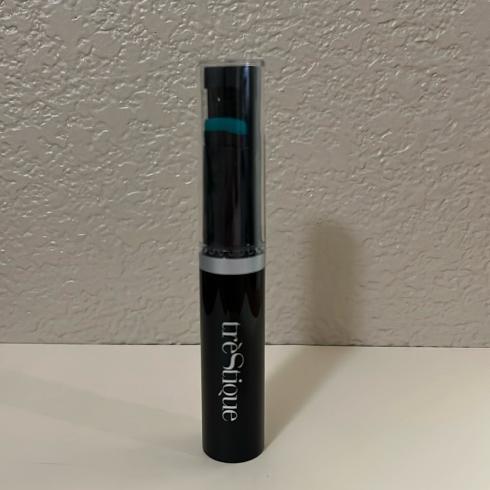 Trestique Good Vibes Mascara 9 ml (0.3 oz) Curling Lengthening All-In-One Tool